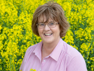 Profile photo of Julie Lawrence